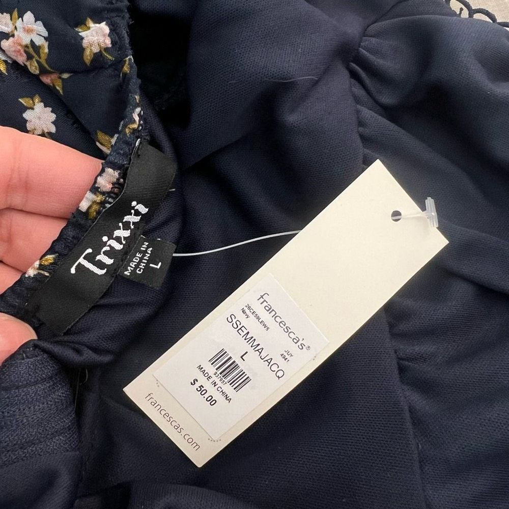 Trixxi Francesca's Willa Floral Puff Sleeve Mini Dress Navy Blue Large NWT - Picture 8 of 11